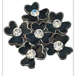 Guess Flower Ring. Size 7. Black & white w/ Rhinestones.